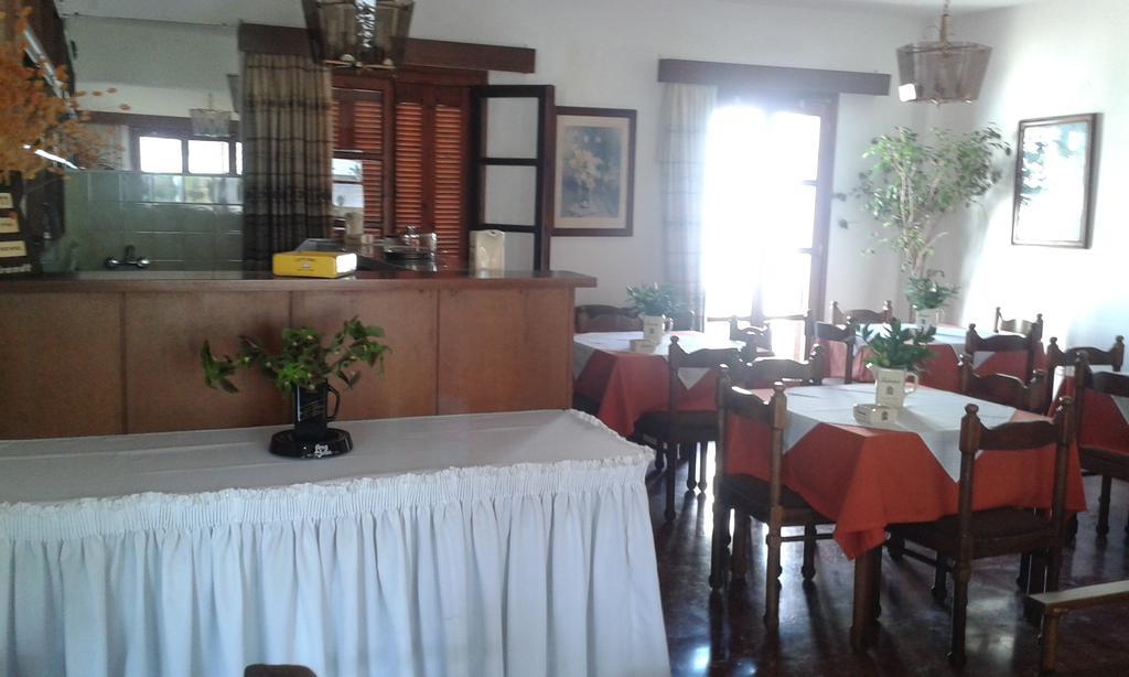 Plaza Hotel Skala Zewnętrze zdjęcie